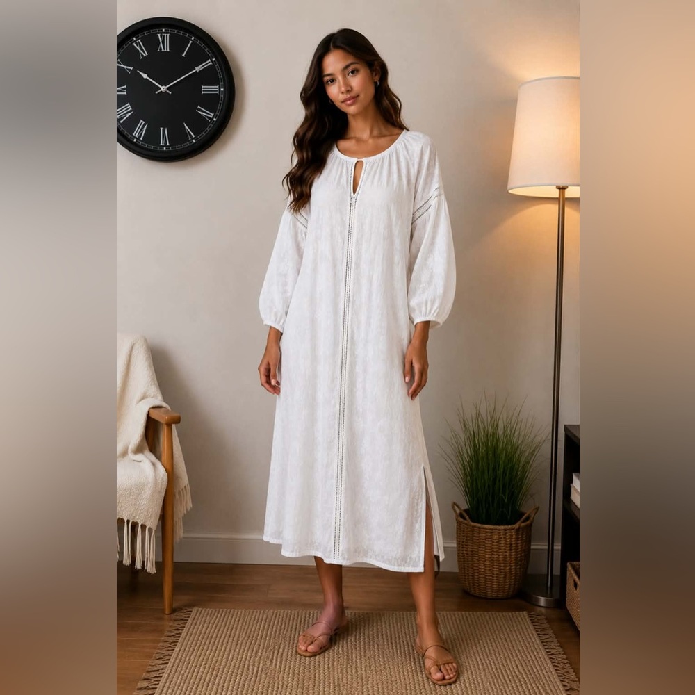 Desmond & Dempsey Women's White Long-Sleeve Midi Dress with Gathered Neckline